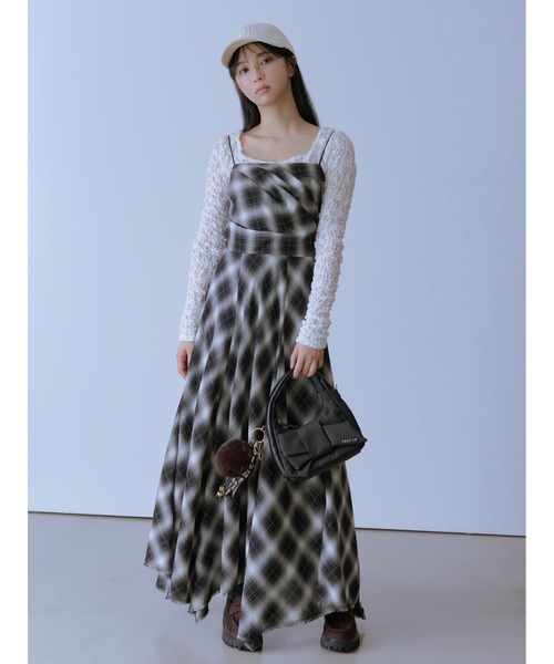 FRAY I.D（フレイアイディー）の「ファー&スカーフチャーム（キーケース/キーアクセサリー・レディース・イエロー/ベージュ/ラベンダー/ブラウン・F）」の5枚目の写真