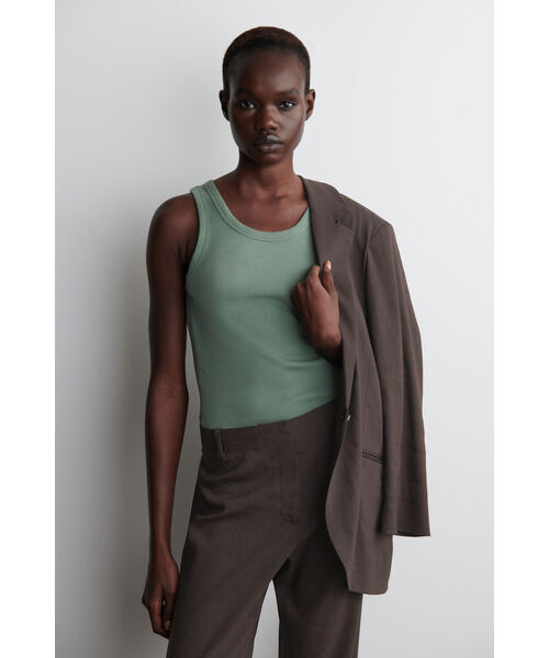 トップス miiiii_kann 洗える】捻りデザインのニットトップス（ニット/セーター