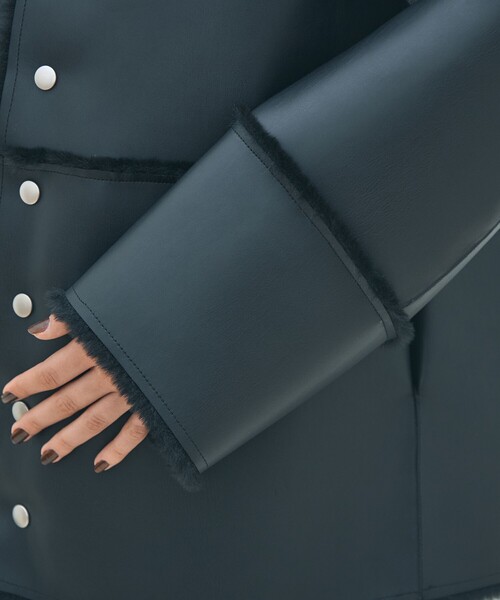 フェイクムートン リバーシブルショートコート（ノーカラー