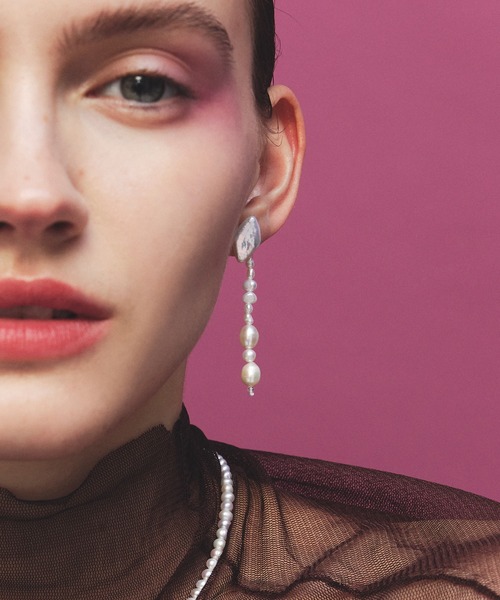 les bonbon(ルボンボン)の「【les bon bon】sissi deco pierce/シシィ デコ ピアス BOB761(ピアス(両耳用)・レディース・ホワイト・FREE)」の1枚目の写真