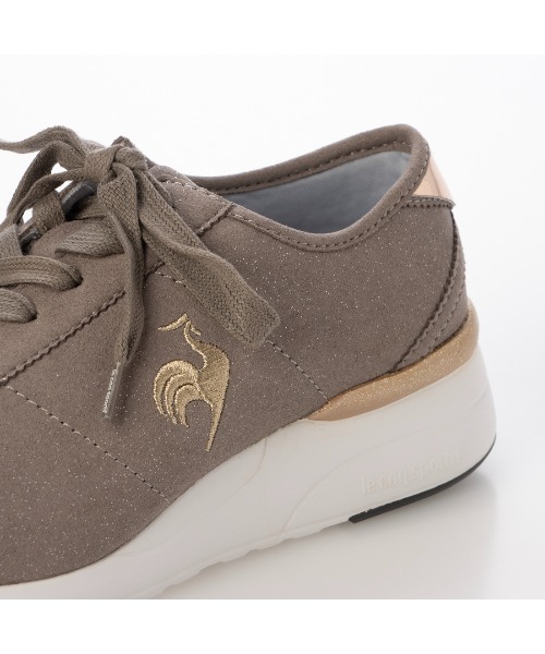 Riz raffinee(リズラフィーネ)の「【le coq sportif×Riz raffinee】ヒールアップ厚底スニーカー(スニーカー・レディース・ホワイト×ブラック/トリコロール/デザートカモ・25cm/24.5cm/24cm/23.5cm/23cm/22.5cm/22cm)」の22枚目の写真