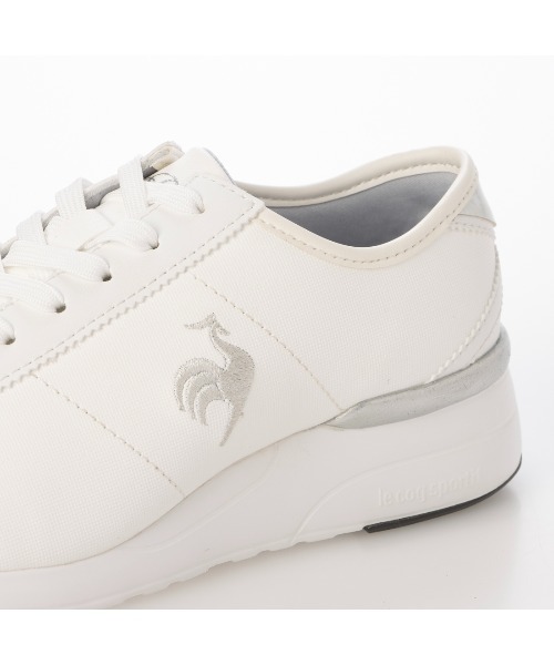 Riz raffinee(リズラフィーネ)の「【le coq sportif×Riz raffinee】ヒールアップ厚底スニーカー(スニーカー・レディース・ホワイト×ブラック/トリコロール/デザートカモ・25cm/24.5cm/24cm/23.5cm/23cm/22.5cm/22cm)」の17枚目の写真