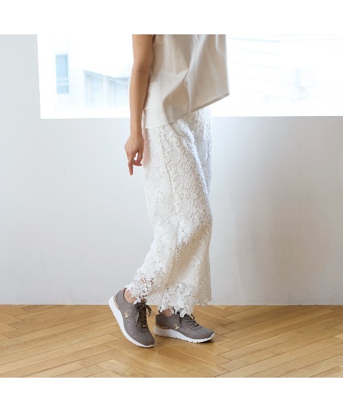 Riz raffinee(リズラフィーネ)の「【le coq sportif×Riz raffinee】ヒールアップ厚底スニーカー(スニーカー・レディース・ホワイト×ブラック/トリコロール/デザートカモ・25cm/24.5cm/24cm/23.5cm/23cm/22.5cm/22cm)」の12枚目の写真