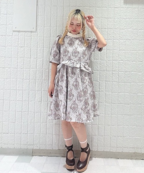 F i.n.t(フィント)の「ゴブラン風プリントパフスリーブミニワンピース(ワンピース・レディース・ブルー/ピンク・FREE)」の15枚目の写真