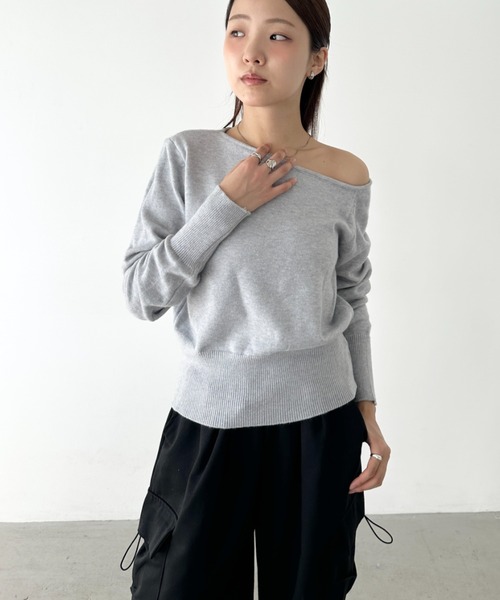 Bamm(バム)の「ワンショルダーベーシックニットトップス(ニット/セーター・レディース・ブラック/ダークグレー/ホワイト/ライトグレー・FREE)」の5枚目の写真
