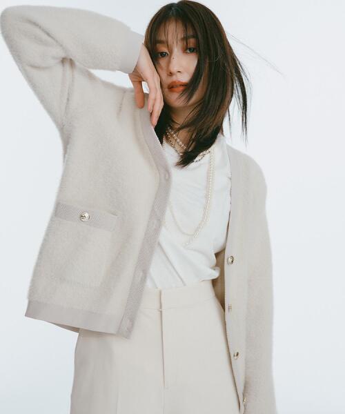 OPAQUE.CLIP（オペークドットクリップ）の「フェザーヤーンカーディガン【洗濯機OK/抗ピル】（カーディガン/ボレロ・レディース・ナチュラル/オフホワイト/チャコールグレー・42/40/38/36）」の4枚目の写真