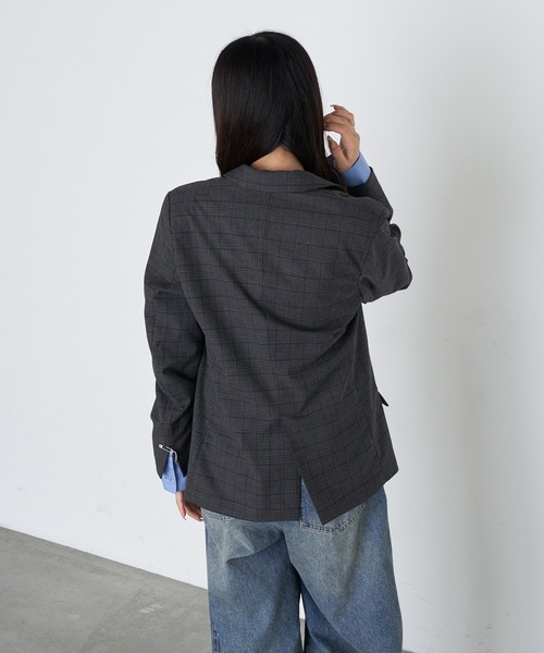 RAY CASSIN（レイカズン）の「カフス取り外しテーラードジャケット（テーラードジャケット・レディース・ブラック系その他2/ブラック/ブラウン系その他2/グレー・FREE）」の8枚目の写真