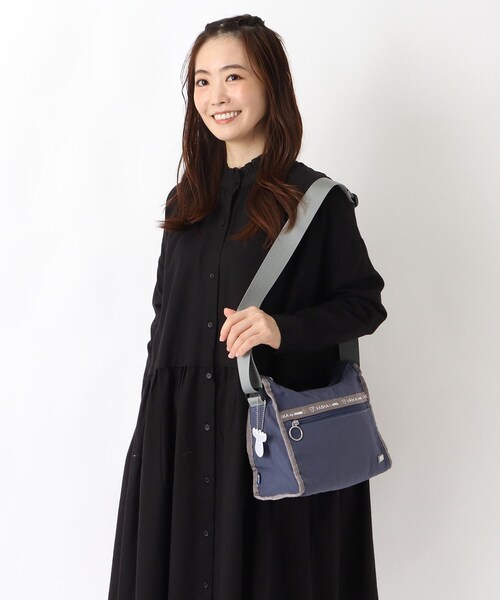 one'sterrace(ワンズテラス)の「moz ロゴテープポイントショルダー(ショルダーバッグ・レディース・ブラック系8/グレー系4/イエロー系8/ブルー系その他7・99)」の22枚目の写真