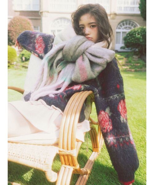 CALNAMUR（カルナムール）の「ローズ＆リボンジャガードニット（ニット