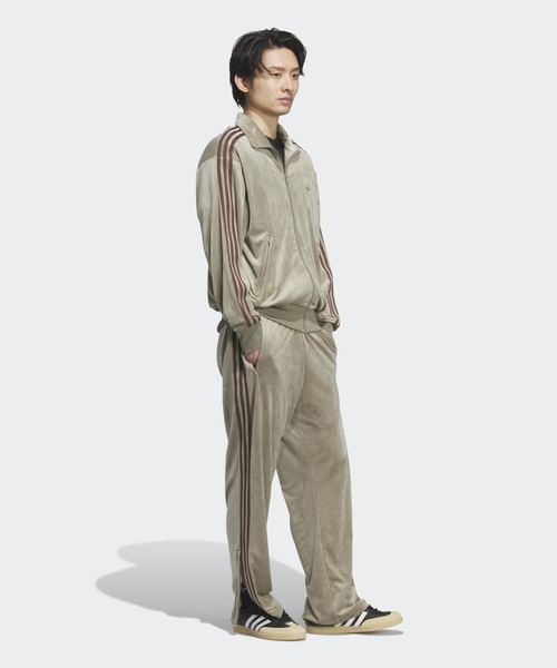 adidas（アディダス）の「FB TPベロア / ファイヤーバード トラック