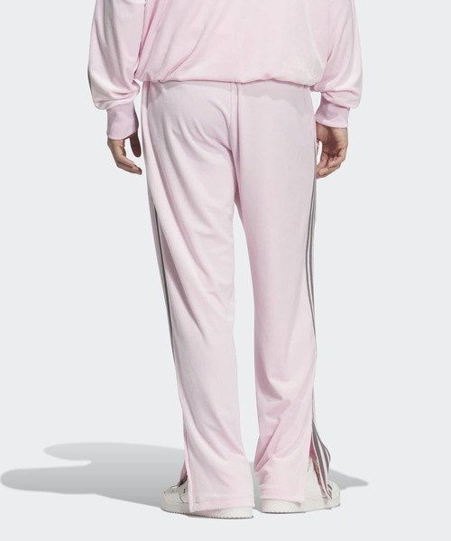 adidas（アディダス）の「FB TPベロア / ファイヤーバード トラック