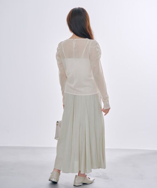COHINA(コヒナ)の「ギャザースリーブシアーカットトップス 【低身長・小柄女性】(Tシャツ/カットソー・レディース・ブラック/ホワイト/グレー・ONE SIZE)」の4枚目の写真
