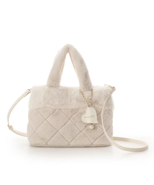Samantha Thavasa Petit Choice（サマンサタバサ　プチチョイス）の「キルティングファーバッグ（ショルダーバッグ・レディース・ピンク/モカ/オフホワイト・FREE）」の4枚目の写真