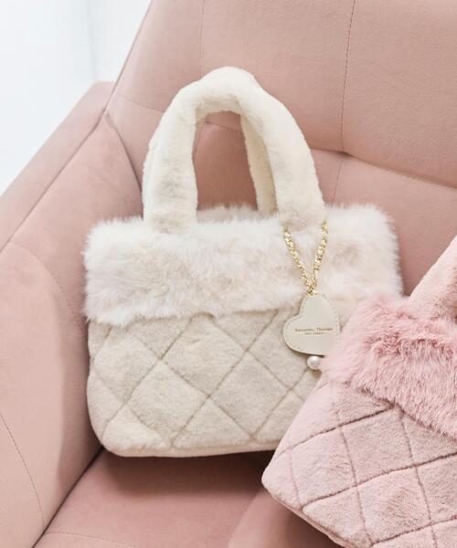 Samantha Thavasa Petit Choice（サマンサタバサ　プチチョイス）の「キルティングファーバッグ（ショルダーバッグ・レディース・ピンク/モカ/オフホワイト・FREE）」の11枚目の写真