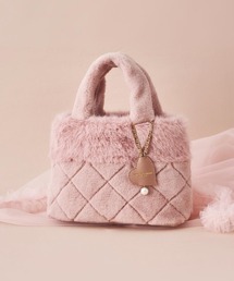 ショルダーバッグ（ピンク/桃色系・キルティング）ファッション
