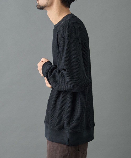 COLONY 2139（コロニートゥーワンスリーナイン）の「ワッフルクルーネック（Tシャツ/カットソー・メンズ・ホワイト/ブラック/チャコールグレー・MEDIUM/LARGE）」の8枚目の写真