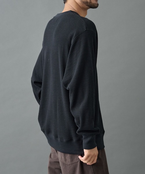 COLONY 2139（コロニートゥーワンスリーナイン）の「ワッフルクルーネック（Tシャツ/カットソー・メンズ・ホワイト/ブラック/チャコールグレー・MEDIUM/LARGE）」の10枚目の写真