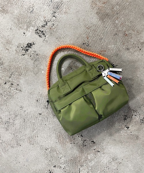 Magine(マージン)の「cheek チーク w pocket 3way boston/ダブルポケット 3way ショルダーバッグ(ショルダーバッグ・レディース・ベージュ/グレー/カーキ/ブラック・FREE)」の16枚目の写真