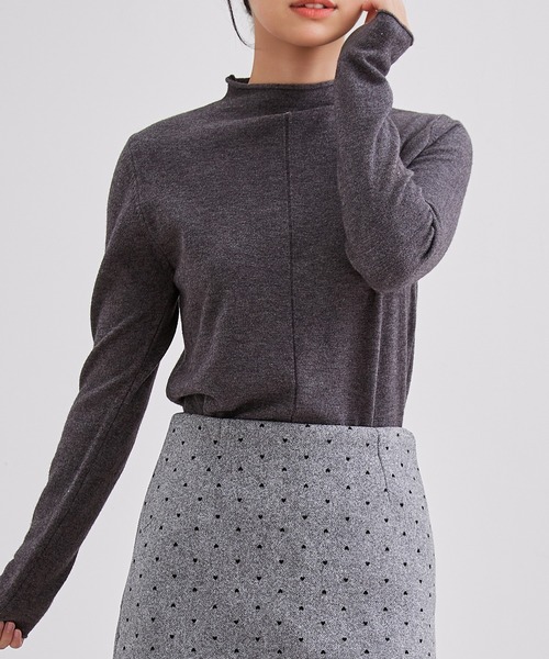 Lace Ladies(レースレディース)の「オフネック フロント チャーム ニット トップス(ニット/セーター・レディース・ブラック/アイボリー/ベージュ/チャコールグレー・FREE)」の21枚目の写真