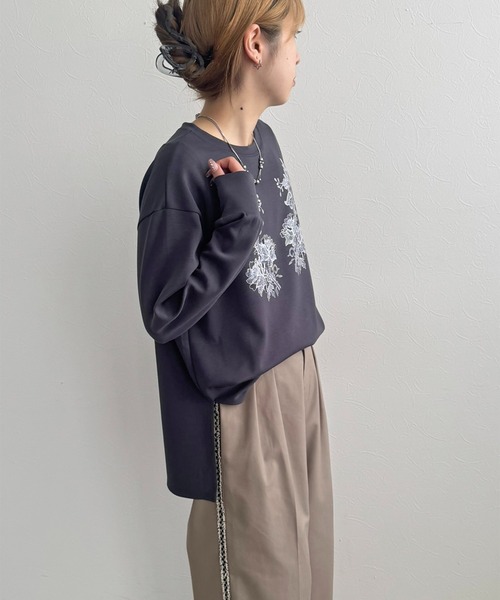 LHELBIE（レルビエ）の「レースプリントロンT（Tシャツ/カットソー・レディース・オフホワイト/チャコールグレー・M）」の20枚目の写真