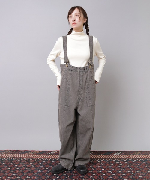 URCH RNA（アーチ アールエヌエー）の「O0747 カルゼデニムのサスペンダーパンツ（サロペット/オーバーオール・レディース・ワンウォッシュ/ブラック・FREE）」の3枚目の写真