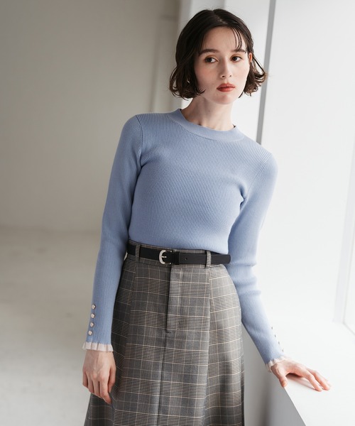 31 Sons de mode（トランテアン　ソン　ドゥ　モード）の「2025秋冬新作 袖フリルボトルネックニット（ニット/セーター・レディース・ブラック/オフホワイト/レッド/ブルー・ﾌﾘ-）」の14枚目の写真