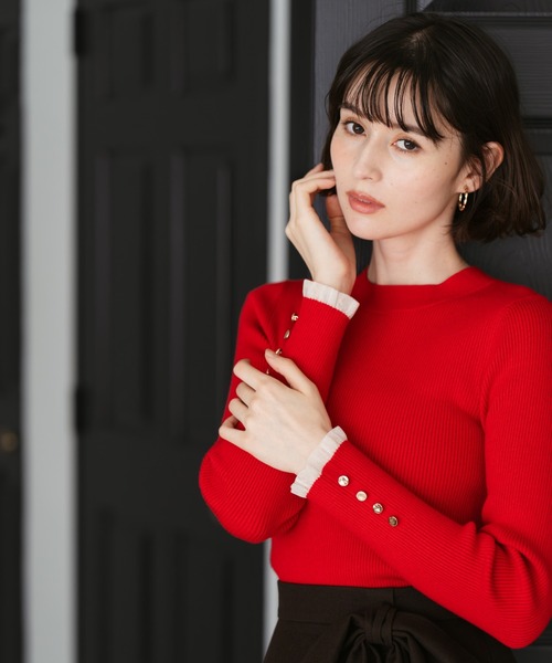 31 Sons de mode（トランテアン　ソン　ドゥ　モード）の「2025秋冬新作 袖フリルボトルネックニット（ニット/セーター・レディース・ブラック/オフホワイト/レッド/ブルー・ﾌﾘ-）」の5枚目の写真