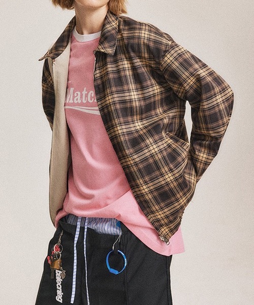 VIBGYOR(ヴィブジョー)の「リバーシブルチェック柄 ビッグシルエットブルゾン/韓国ストリートファッション ユニセックス 秋冬(CZ)(その他アウター・レディース・ブラウン・L/M)」の2枚目の写真