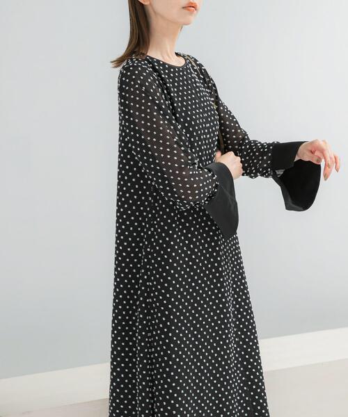 ドット柄 ブラック マキシシャツドレス ドットジャガードストレートワンピース（ワンピース）｜URBAN RESEARCH