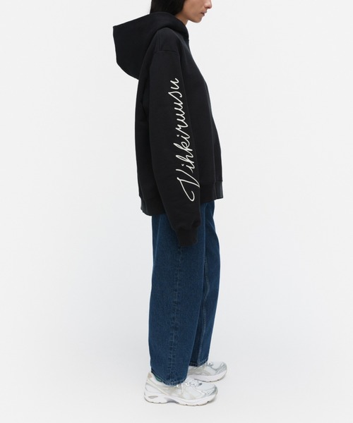 marimekko（マリメッコ）の「【kioski】Peite Vihkiruusu / hoodie（パーカー・レディース・ブラック・X-SMALL/SMALL/MEDIUM）」の2枚目の写真