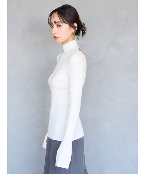 SNIDEL(スナイデル)の「2wayハイネックプルオーバー(ニット/セーター・レディース・アイボリー/ブラック/ブラウン/ピンク・F)」の13枚目の写真