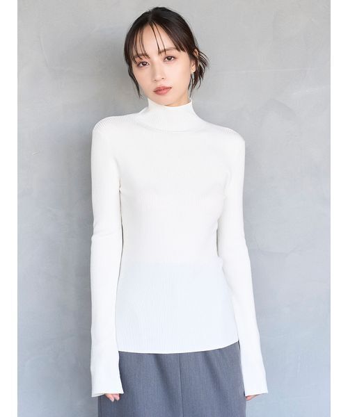 SNIDEL(スナイデル)の「2wayハイネックプルオーバー(ニット/セーター・レディース・アイボリー/ブラック/ブラウン/ピンク・F)」の17枚目の写真