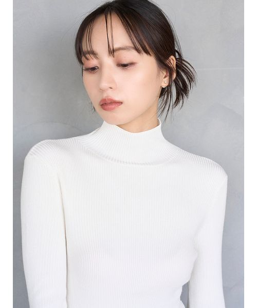SNIDEL(スナイデル)の「2wayハイネックプルオーバー(ニット/セーター・レディース・アイボリー/ブラック/ブラウン/ピンク・F)」の19枚目の写真