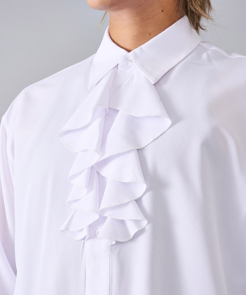 REGIEVO（レジエボ）の「王子系フリルシャツ（シャツ/ブラウス・メンズ・ブラック/オフホワイト・MEDIUM/LARGE）」の3枚目の写真