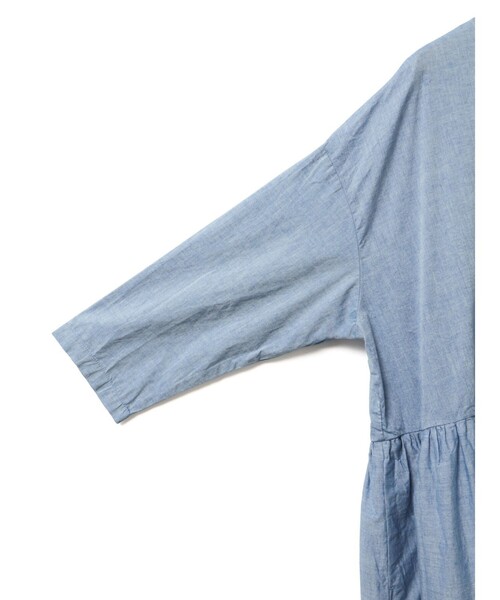 MidiUmi（ミディウミ）の「MidiUmi シャンブレーギャザーワンピース（ワンピース・レディース・ブルー/ブラック・FREE）」の18枚目の写真