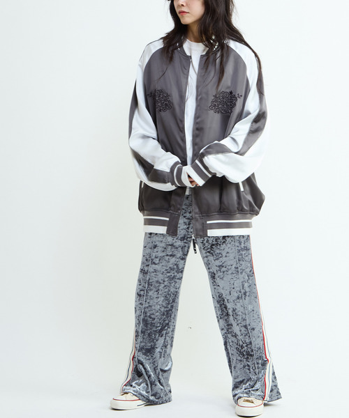 CONVERSE TOKYO（コンバーストウキョウ）の「SIDE LINE CRASHED VELOR TRACK PANTS（その他パンツ・レディース・ピンク/グレー/ブルー/ブラック・SMALL/MEDIUM）」の20枚目の写真