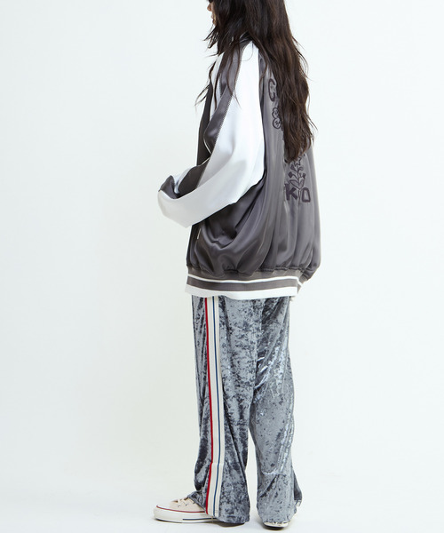 CONVERSE TOKYO（コンバーストウキョウ）の「SIDE LINE CRASHED VELOR TRACK PANTS（その他パンツ・レディース・ピンク/グレー/ブルー/ブラック・SMALL/MEDIUM）」の21枚目の写真