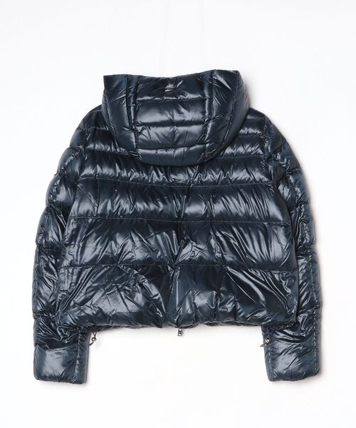 HERNO(ヘルノ)の「HERNO RESORT SHORT DOWN JACKET ヘルノ リゾート ショート ダウンジャケット(ダウンジャケット/コート・レディース・グレー系1/ネイビー系1/ブラウン系1/グリーン系1/ブラック・44/42/38/40)」の20枚目の写真