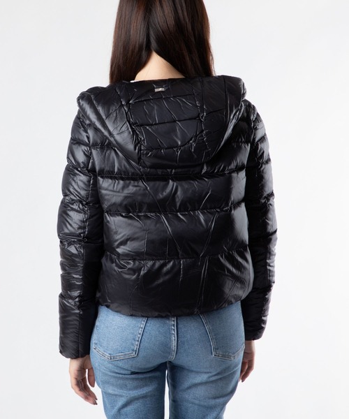 HERNO(ヘルノ)の「HERNO RESORT SHORT DOWN JACKET ヘルノ リゾート ショート ダウンジャケット(ダウンジャケット/コート・レディース・グレー系1/ネイビー系1/ブラウン系1/グリーン系1/ブラック・44/42/38/40)」の8枚目の写真