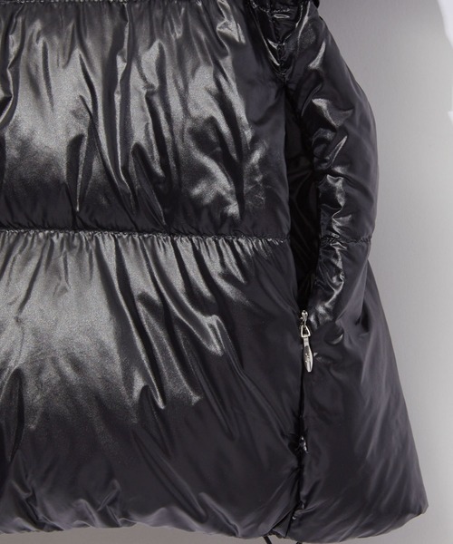 HERNO(ヘルノ)の「HERNO RESORT SHORT DOWN JACKET ヘルノ リゾート ショート ダウンジャケット(ダウンジャケット/コート・レディース・グレー系1/ネイビー系1/ブラウン系1/グリーン系1/ブラック・44/42/38/40)」の13枚目の写真
