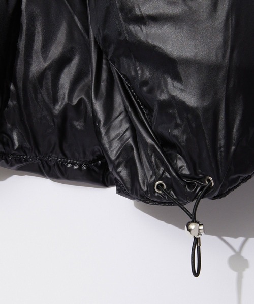 HERNO(ヘルノ)の「HERNO RESORT SHORT DOWN JACKET ヘルノ リゾート ショート ダウンジャケット(ダウンジャケット/コート・レディース・グレー系1/ネイビー系1/ブラウン系1/グリーン系1/ブラック・44/42/38/40)」の16枚目の写真