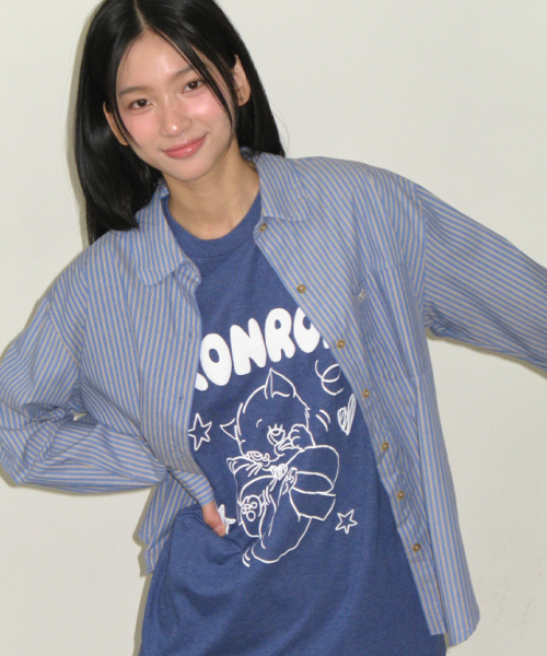 RONRON(ロンロン)の「EMBO KITSCH CAT OVER FIT T SHIRT VINTAGE BLUE(Tシャツ/カットソー・レディース・その他・FREE)」の5枚目の写真