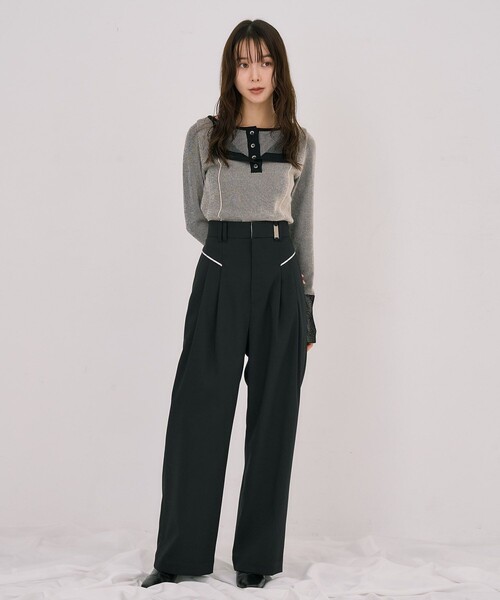 UNITED TOKYO(ユナイテッドトウキョウ)の「プレートループパンツ|ウォッシャブル/防シワ/ストレッチ/オフィスカジュアル/細見え/秋服/冬服(スラックス・レディース・ブラウン/ブラック・1/2/3)」の6枚目の写真