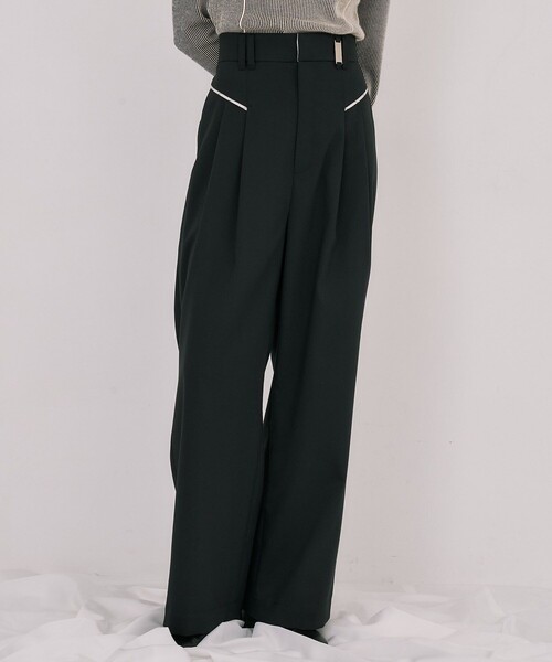 UNITED TOKYO(ユナイテッドトウキョウ)の「プレートループパンツ|ウォッシャブル/防シワ/ストレッチ/オフィスカジュアル/細見え/秋服/冬服(スラックス・レディース・ブラウン/ブラック・1/2/3)」の8枚目の写真