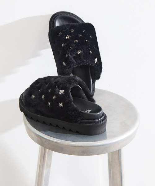 TOGA PULLA/トーガプルラ】FUR CONCHO SANDALS/ファーコンチョサンダル