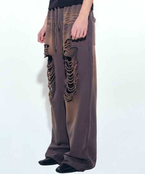 NICK&NICOLE(ニックアンドニコール)の「DESTROYED COTTON LOUNGE PANTS_CHARCOAL(スウェットパンツ・レディース・チャコール・FREE)」の6枚目の写真
