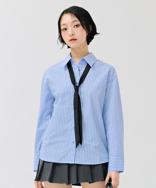 CHASECULT(チェイスカルト)の「レディース ベーシックストライプシャツ-スカイブルー(シャツ/ブラウス・レディース・スカイブルー・90/85)」の4枚目の写真
