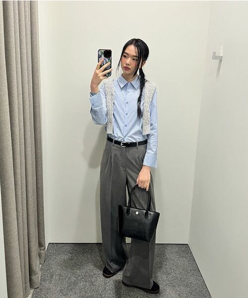CHASECULT(チェイスカルト)の「レディース ベーシックストライプシャツ-スカイブルー(シャツ/ブラウス・レディース・スカイブルー・90/85)」の6枚目の写真