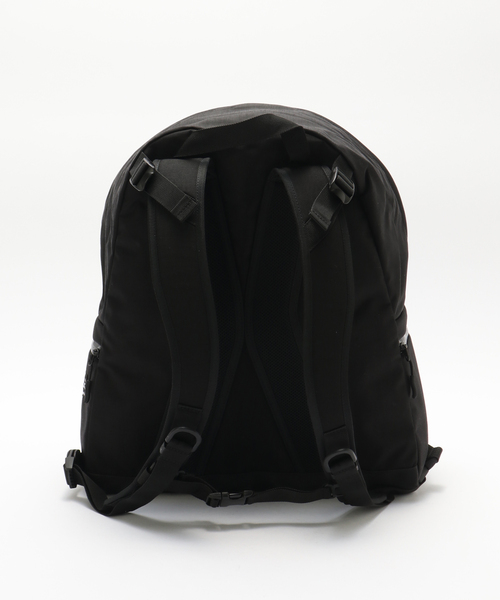 BAGJACK(バッグジャック)の「bagjack / バッグジャック daypack M(バックパック/リュック・メンズ・ブラック・FREE)」の6枚目の写真