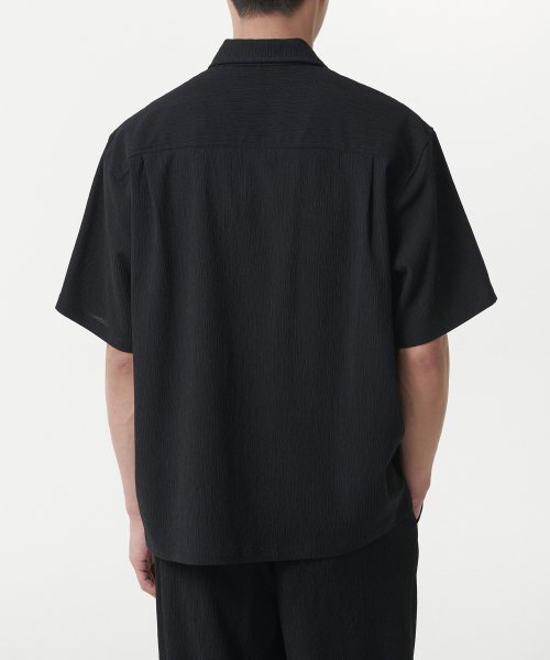 MUSINSA STANDARD（ムシンサスタンダード）の「クリンクルリラックスド半袖シャツ[ブラック]（シャツ/ブラウス・メンズ・その他・MEDIUM/LARGE/X-LARGE/XX-LARGE）」の3枚目の写真